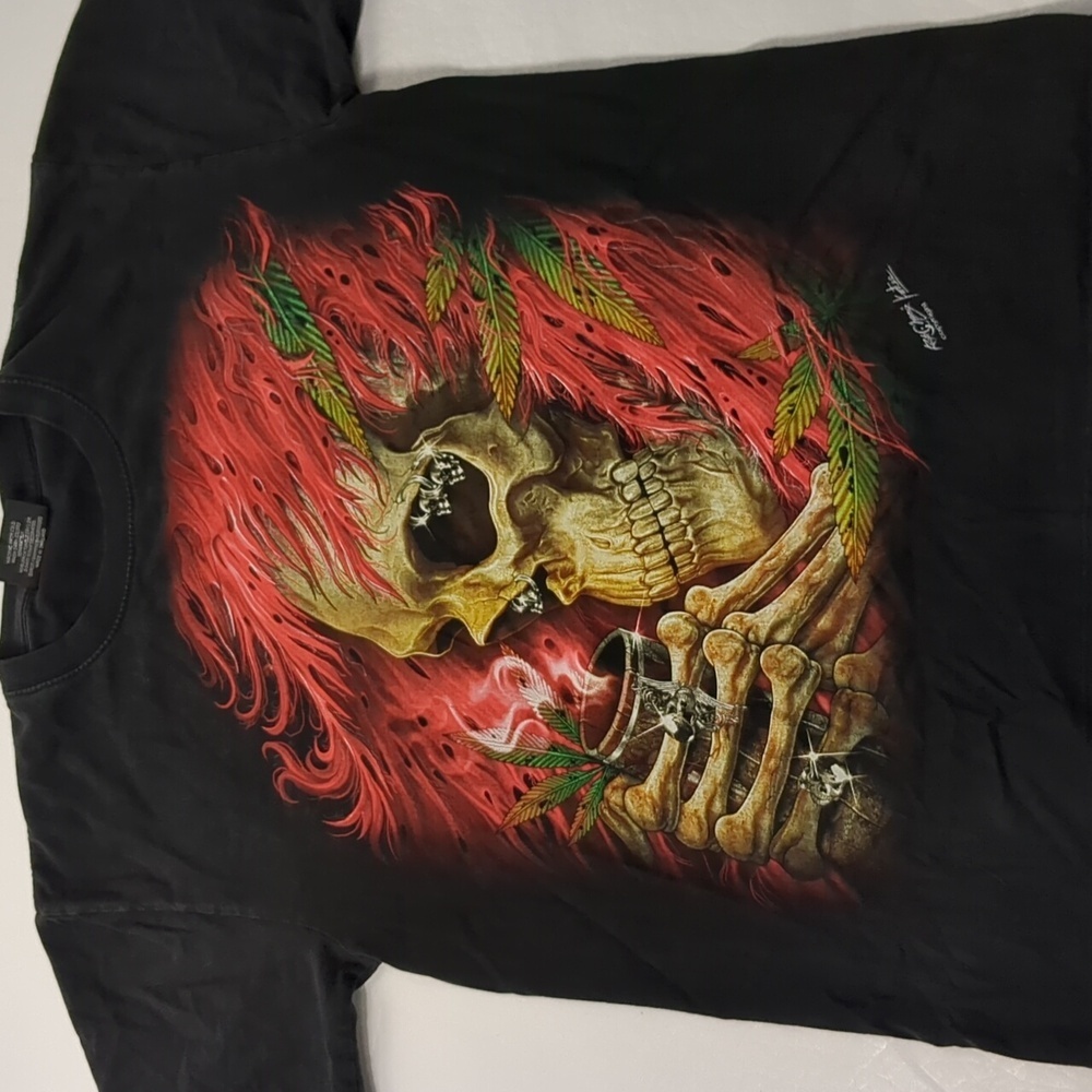 Rock Chang T Shirt Medium Black Graphic Print Pierced Skull Short Sleeve Cotton